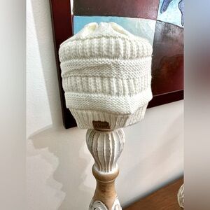 NWOT ALEPO BABY / Toddler winter Knitted Cap / Beanie